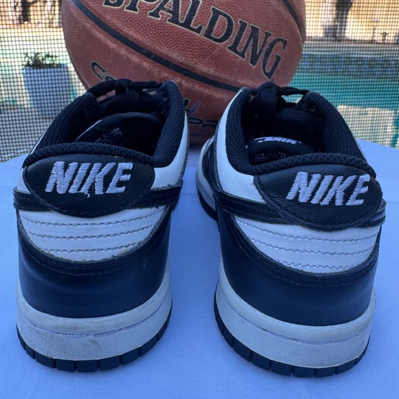 Kids Nike Dunk Pandas Size 3 1/2 - Picture 4 of 5